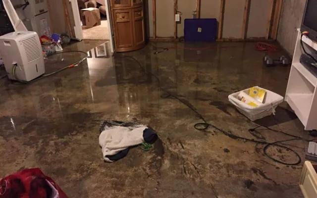 Water Heater Leak / Failure in Pine Crest, TX